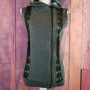Fabletics sleeveless zip up hoodie